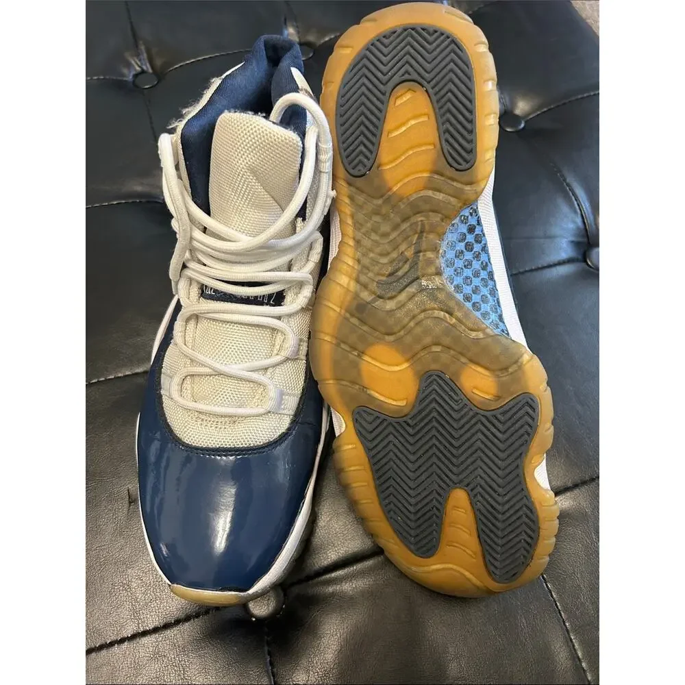 Jordan toe stylish gold